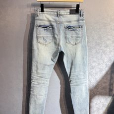 🔥AMIRI 阿米里 春夏新品牛仔裤🔥专柜热销款 品味与价值共享 身穿着非常舒适 低调不失奢华 穿出去非 🔥AMIRI 阿米里 春夏新品牛仔裤🔥专柜热销款 品味与价值共享 身穿着非常舒适 低调不失奢华 穿出去非