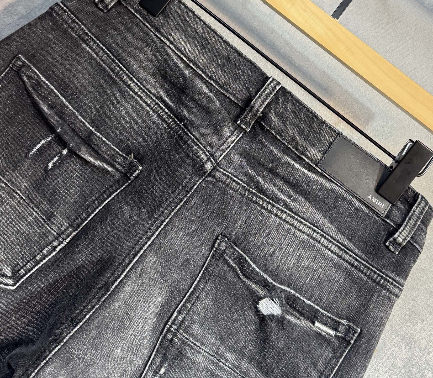 “AMIRI 25ss New Jeans: Comfortable, Luxury, High-Quality Turkish Cotton, Straight-Fit, Sizes 29-38” - 图片 7