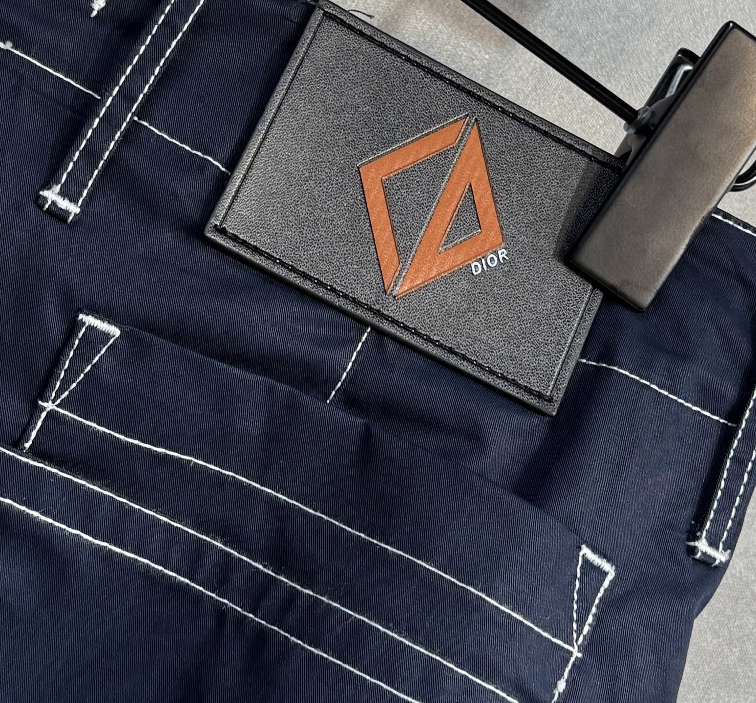 Prada Introduces 25ss Recreational Workers Collection with Unique Features and Sizes - 图片 7
