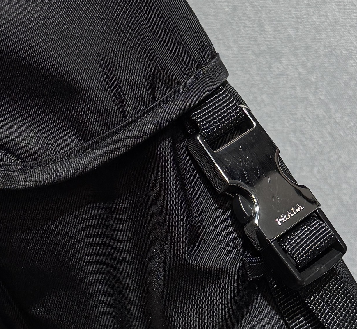 PRADA Introduces 25ss Recreational Workers Shorts with Unique Design and Fashion Monographs - 图片 6
