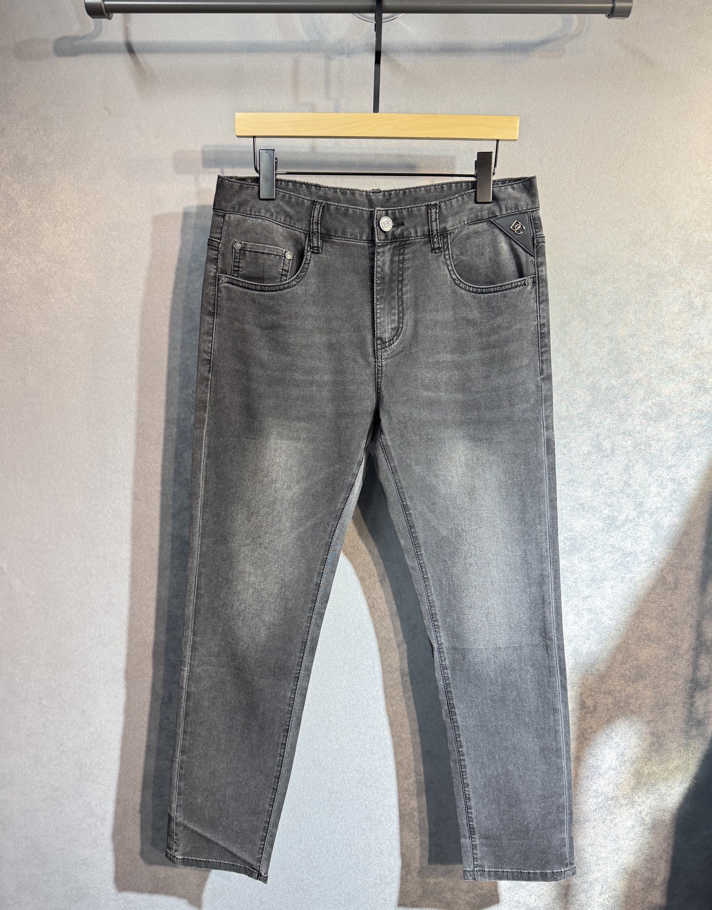 “New D&G Dugarbena Jeans: Stylish, Comfortable, High-Quality Thongs, Luxury Cotton, Straight-Fit, Super-Lux!” - 图片 2