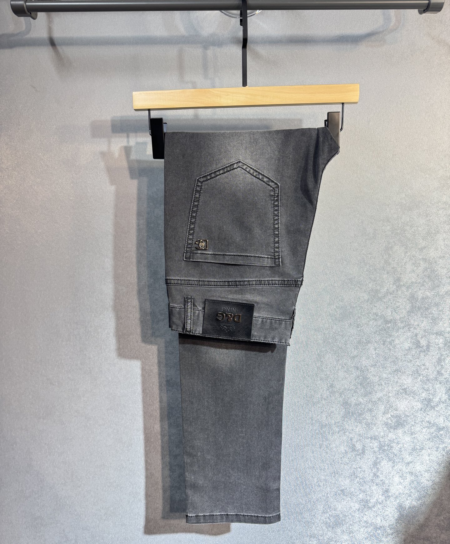 “New D&G Dugarbena Jeans: Stylish, Comfortable, High-Quality Thongs, Luxury Cotton, Straight-Fit, Super-Lux!” - 图片 1