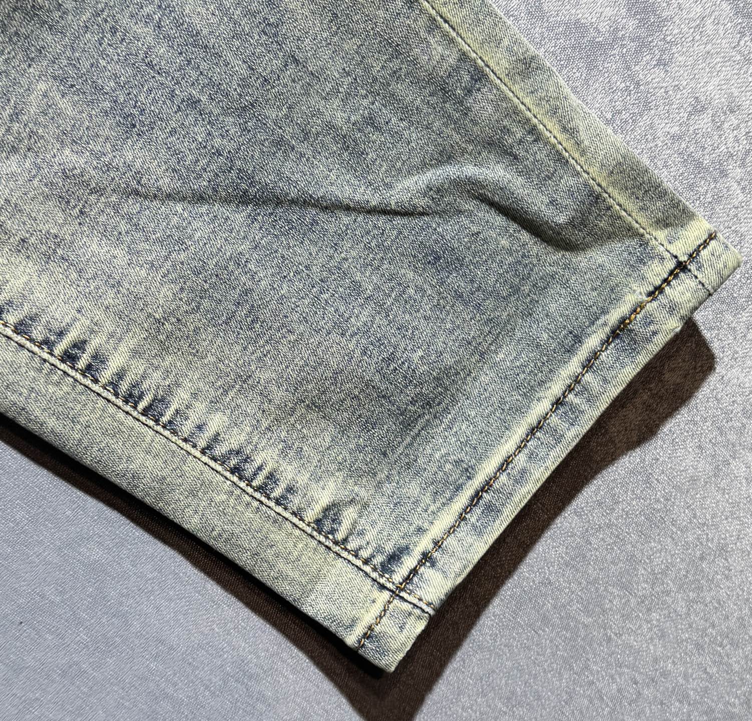 Armani Amani Jeans: Comfortable Luxury Style with High-Quality Turkish Cotton - 图片 9