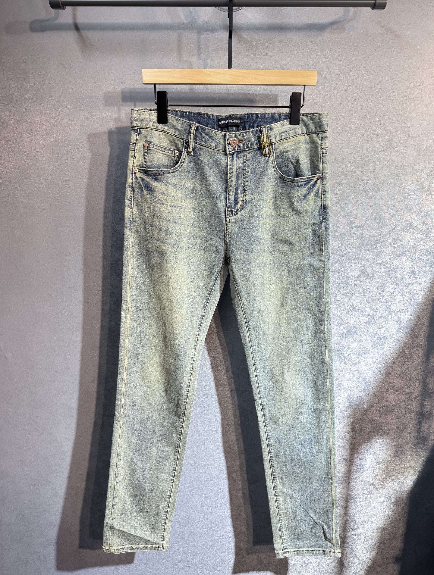 Armani Amani Jeans: Comfortable Luxury Style with High-Quality Turkish Cotton - 图片 2
