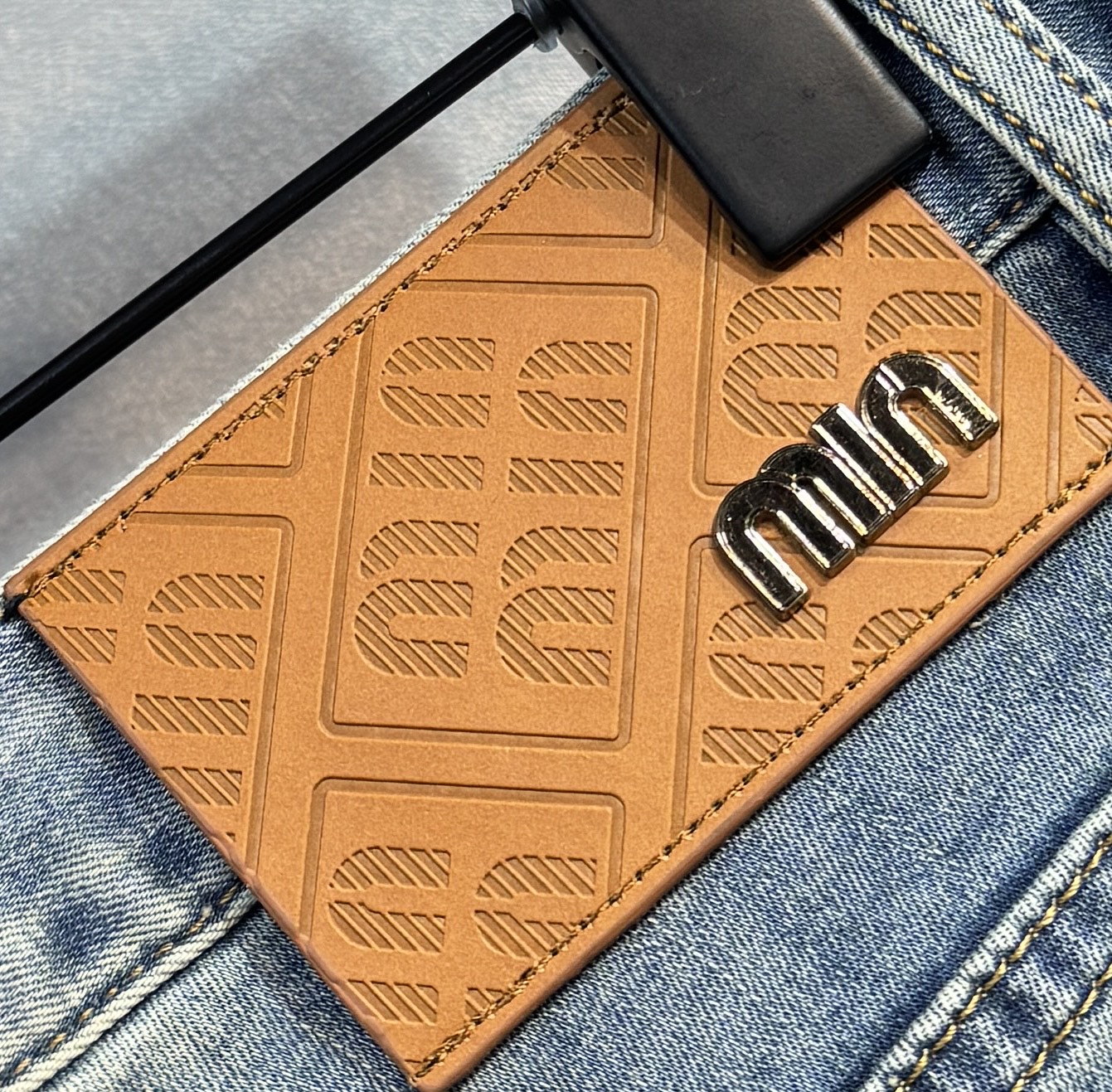 MIU MiU 25ss Jeans: Hot Sales, Comfortable Luxury Pants in Turkish Cotton - 图片 8