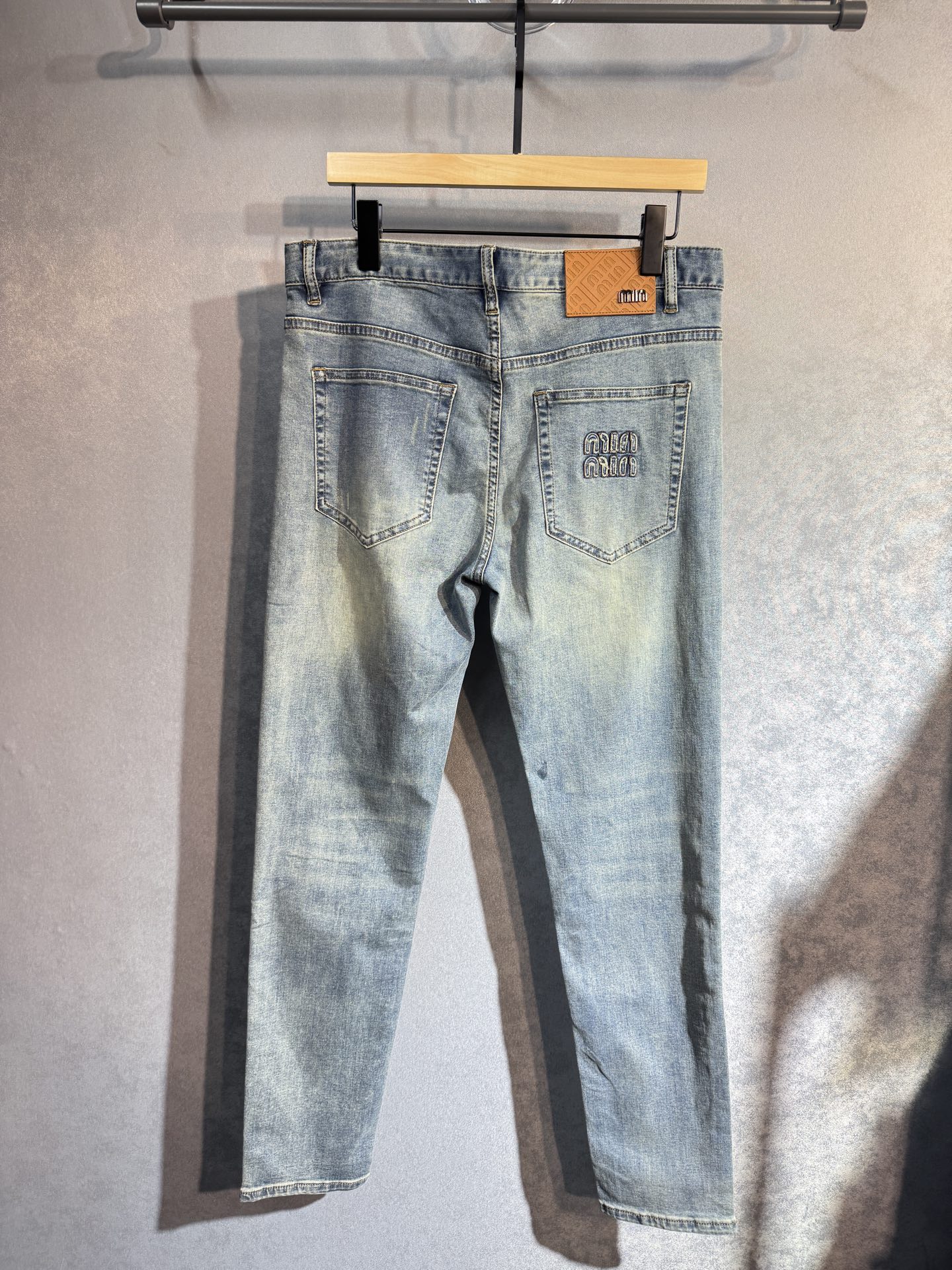 MIU MiU 25ss Jeans: Hot Sales, Comfortable Luxury Pants in Turkish Cotton - 图片 3