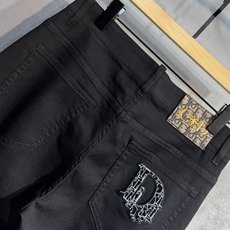 🔥DIOR 迪奥 25ss新品牛仔裤🔥潮流前线 专柜热销款 品味与价值共享 身穿着非常舒适 低调不失奢 🔥DIOR 迪奥 25ss新品牛仔裤🔥潮流前线 专柜热销款 品味与价值共享 身穿着非常舒适 低调不失奢