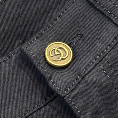 🔥GUCCI 古奇春夏最新品牛仔裤🔥专柜热销款 品味与价值共享 身穿着非常舒适 低调不失奢华 穿出去非常 🔥GUCCI 古奇春夏最新品牛仔裤🔥专柜热销款 品味与价值共享 身穿着非常舒适 低调不失奢华 穿出去非常