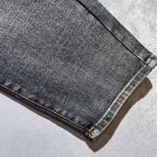 🔥LV 路易威登 春夏最新品牛仔裤🔥专柜热销款 品味与价值共享 身穿着非常舒适 低调不失奢华 穿出去非常 🔥LV 路易威登 春夏最新品牛仔裤🔥专柜热销款 品味与价值共享 身穿着非常舒适 低调不失奢华 穿出去非常