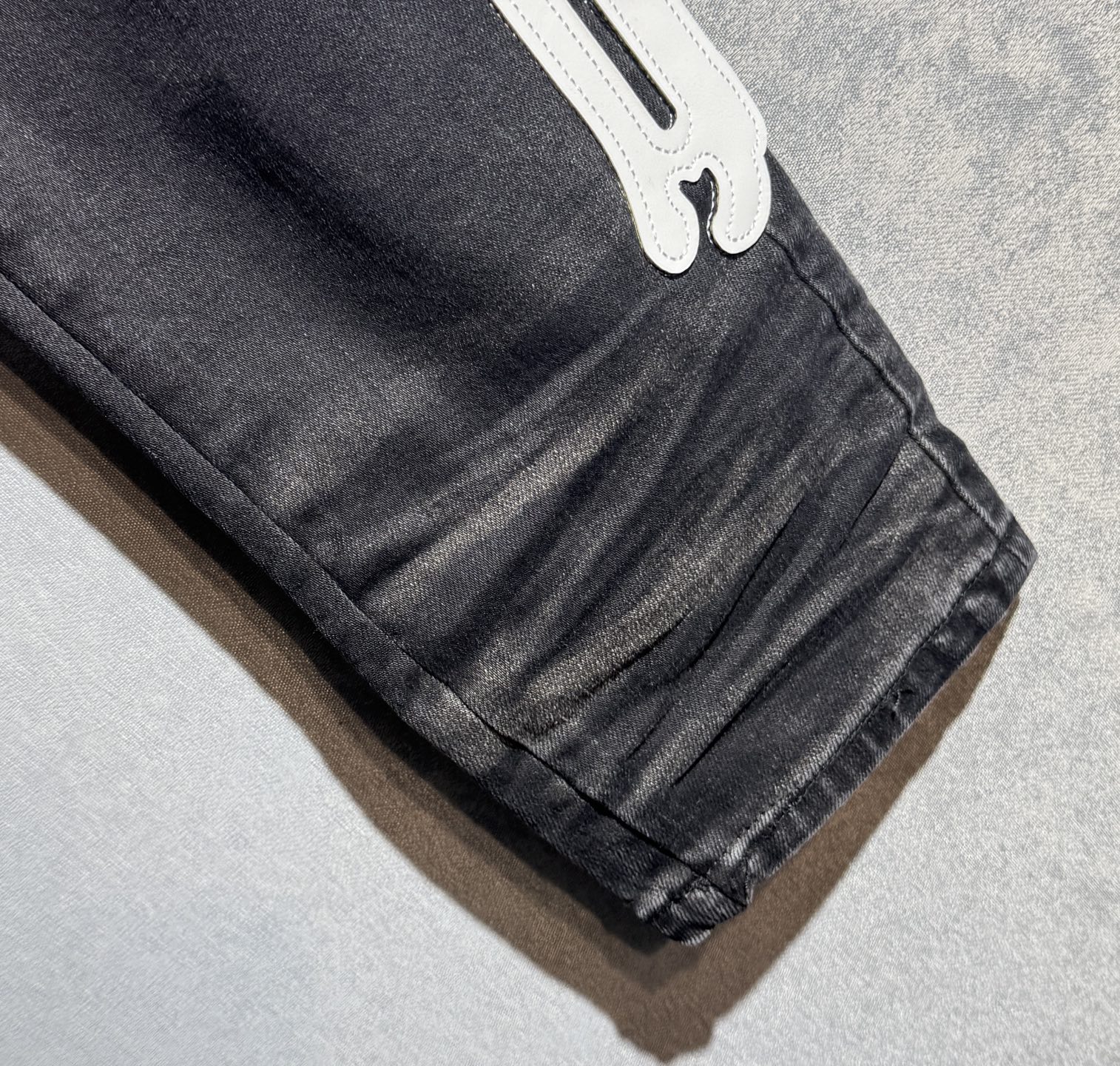 🔥AMIRI 阿米里 25ss新品阔腿牛仔裤🔥潮流前线 专柜热销款 品味与价值共享 身穿着非常舒适 低调