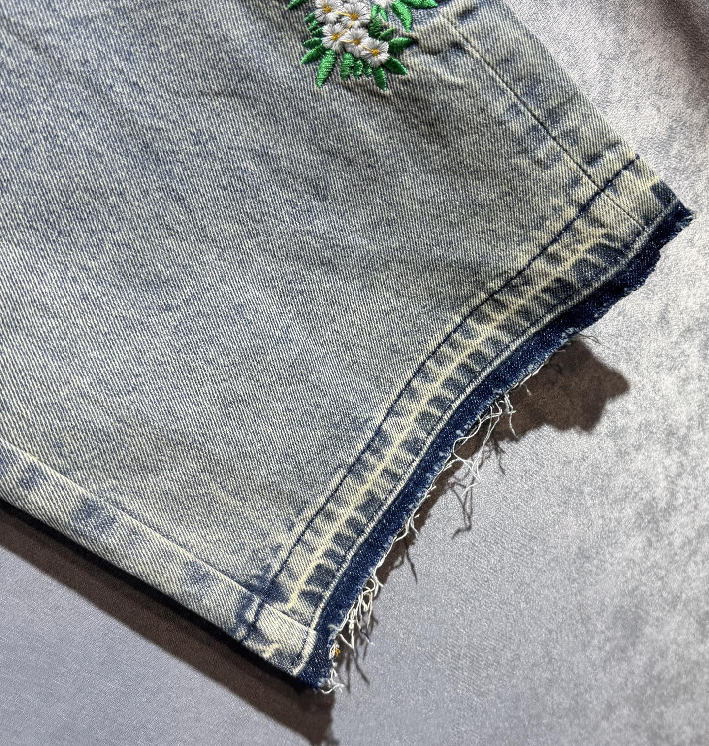 🔥AMIRI 阿米里 25ss新品阔腿牛仔裤🔥潮流前线 专柜热销款 品味与价值共享 身穿着非常舒适 低调
