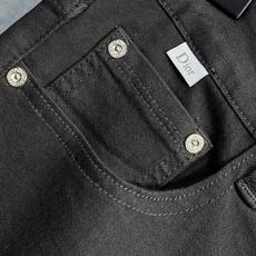🔥DIOR 迪奥秋冬最新品牛仔裤🔥专柜热销款 品味与价值共享 身穿着非常舒适 低调不失奢华 穿出去非常有 🔥DIOR 迪奥秋冬最新品牛仔裤🔥专柜热销款 品味与价值共享 身穿着非常舒适 低调不失奢华 穿出去非常有