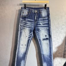 🔥MONCLER 蒙口 秋冬最新品牛仔裤🔥专柜热销款 品味与价值共享 身穿着非常舒适 低调不失奢华 穿出 🔥MONCLER 蒙口 秋冬最新品牛仔裤🔥专柜热销款 品味与价值共享 身穿着非常舒适 低调不失奢华 穿出