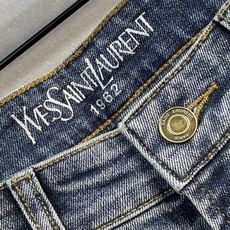 🔥YSL 圣罗兰 秋冬最新品牛仔裤🔥专柜热销款 品味与价值共享 身穿着非常舒适 低调不失奢华 穿出去非常 🔥YSL 圣罗兰 秋冬最新品牛仔裤🔥专柜热销款 品味与价值共享 身穿着非常舒适 低调不失奢华 穿出去非常