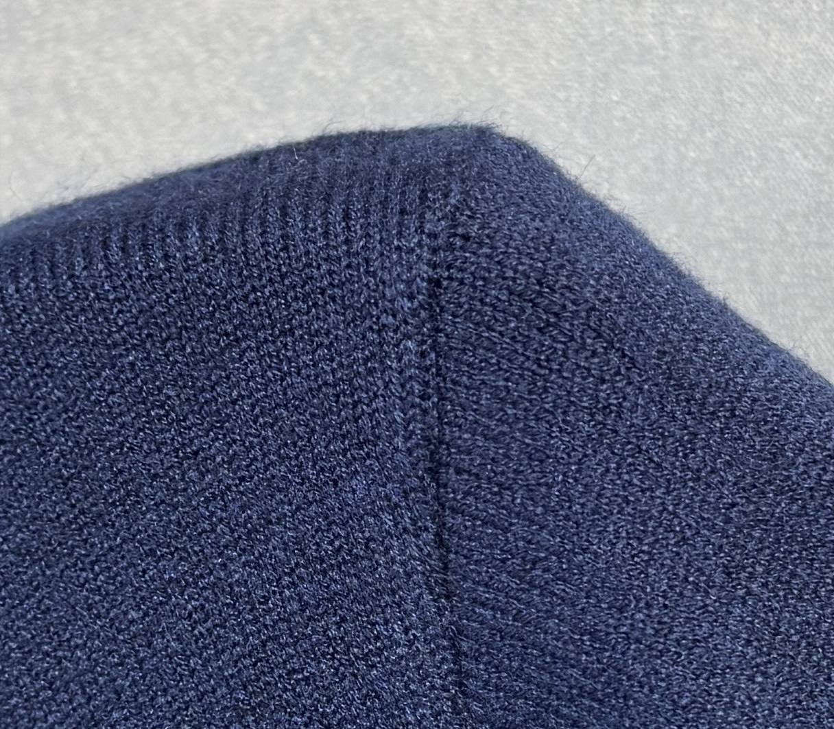 🔥🔥ARMANI 阿玛尼 2025秋冬新款毛衣秋冬 高品质意大利进口面料，高密度针织，时尚百搭毛衣，帅气