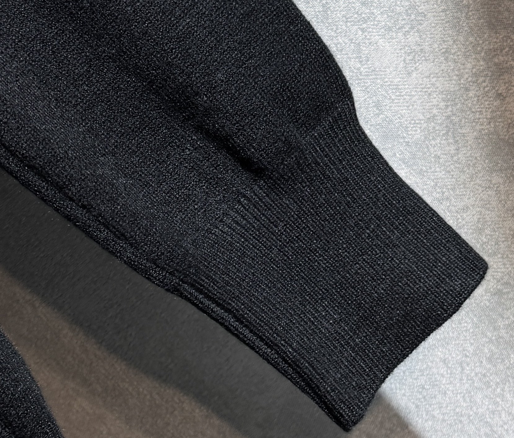 🔥🔥ARMANI 阿玛尼 2025秋冬新款毛衣秋冬 高品质意大利进口面料，高密度针织，时尚百搭毛衣，帅气