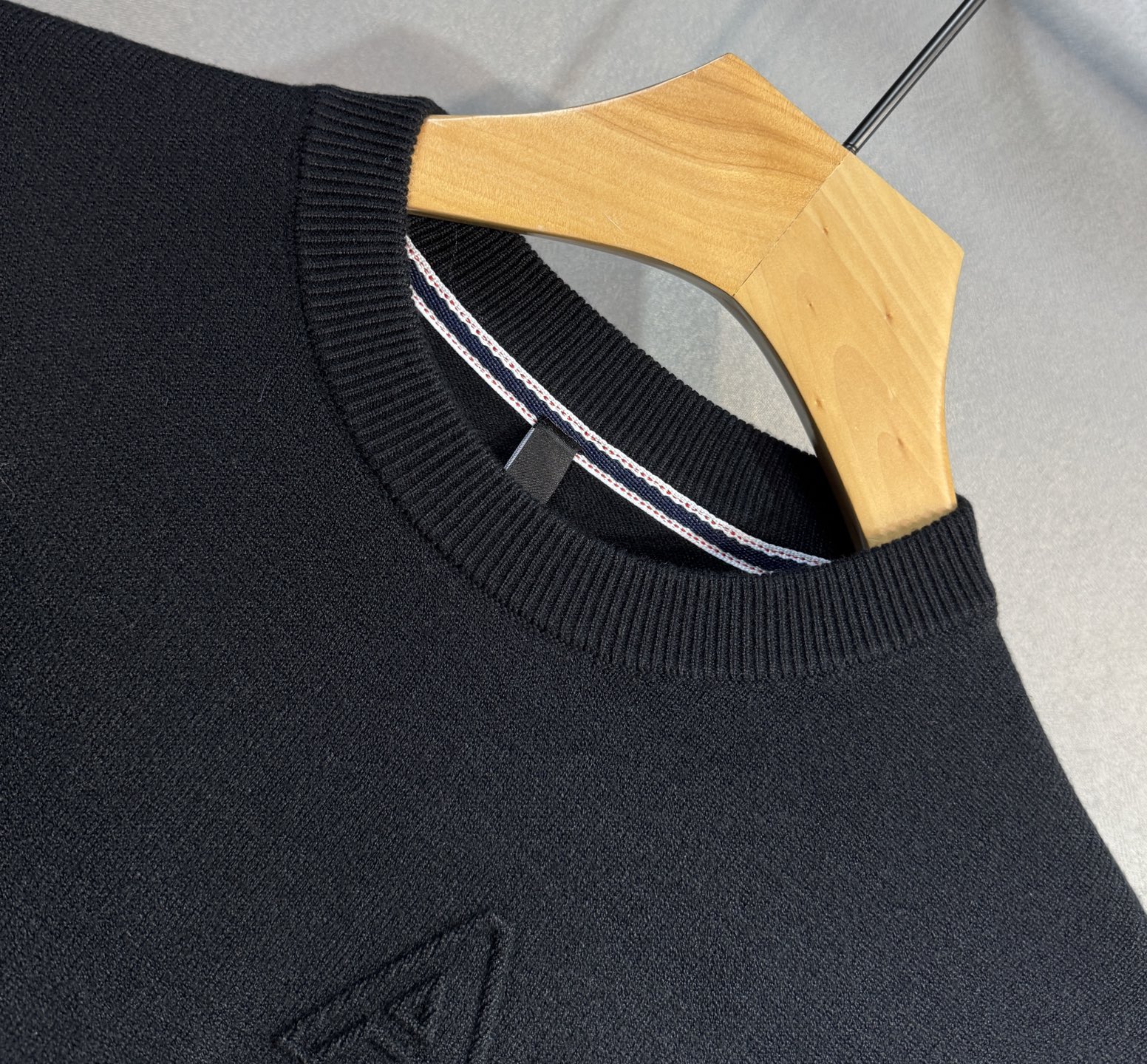 🔥🔥ARMANI 阿玛尼 2025秋冬新款毛衣秋冬 高品质意大利进口面料，高密度针织，时尚百搭毛衣，帅气