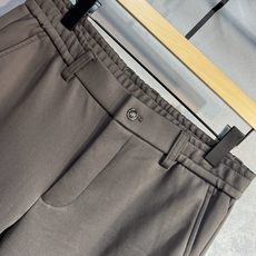 🔥ZEGNA 杰尼亚 25年秋冬新品休闲裤🔥专柜热销款 品味与价值共享 身穿着非常舒适 低调不失奢华 穿 🔥ZEGNA 杰尼亚 25年秋冬新品休闲裤🔥专柜热销款 品味与价值共享 身穿着非常舒适 低调不失奢华 穿