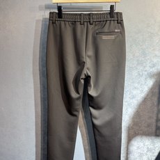 🔥ZEGNA 杰尼亚 25年秋冬新品休闲裤🔥专柜热销款 品味与价值共享 身穿着非常舒适 低调不失奢华 穿 🔥ZEGNA 杰尼亚 25年秋冬新品休闲裤🔥专柜热销款 品味与价值共享 身穿着非常舒适 低调不失奢华 穿