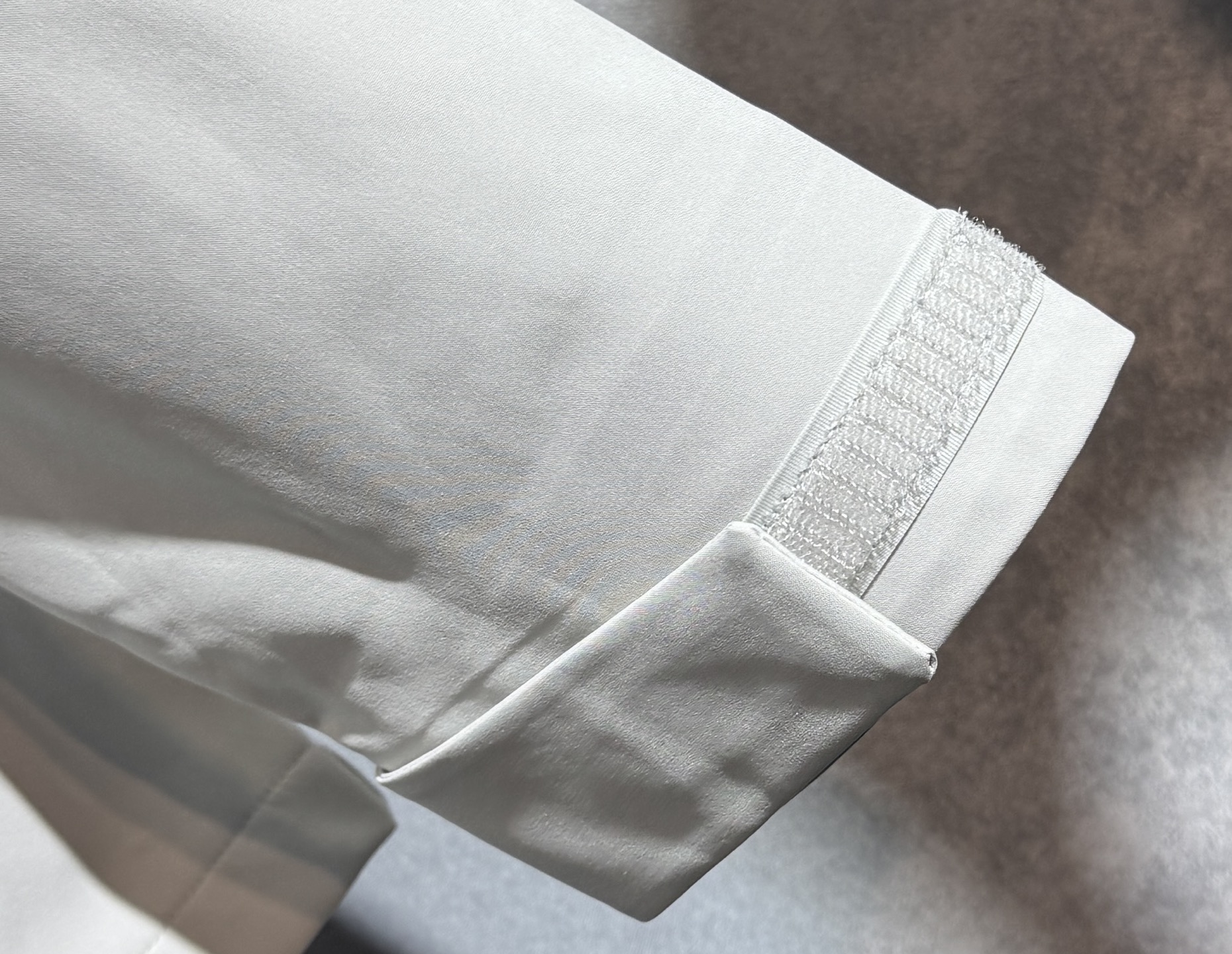 🔥始祖鸟 2025新款秋冬男士新品 防风防雨夹克冲锋衣！连帽外套更是秋冬衣橱里必不可少的一件，百搭单品。