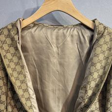 🔥GUCCI 古奇 2025FW秋冬新品外套 该款夹克外层超柔聚酯纤维防风防水,功能与时尚型兼具。100 🔥GUCCI 古奇 2025FW秋冬新品外套 该款夹克外层超柔聚酯纤维防风防水,功能与时尚型兼具。100