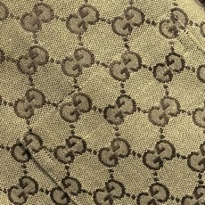 🔥GUCCI 古奇 2025FW秋冬新品外套 该款夹克外层超柔聚酯纤维防风防水,功能与时尚型兼具。100 🔥GUCCI 古奇 2025FW秋冬新品外套 该款夹克外层超柔聚酯纤维防风防水,功能与时尚型兼具。100