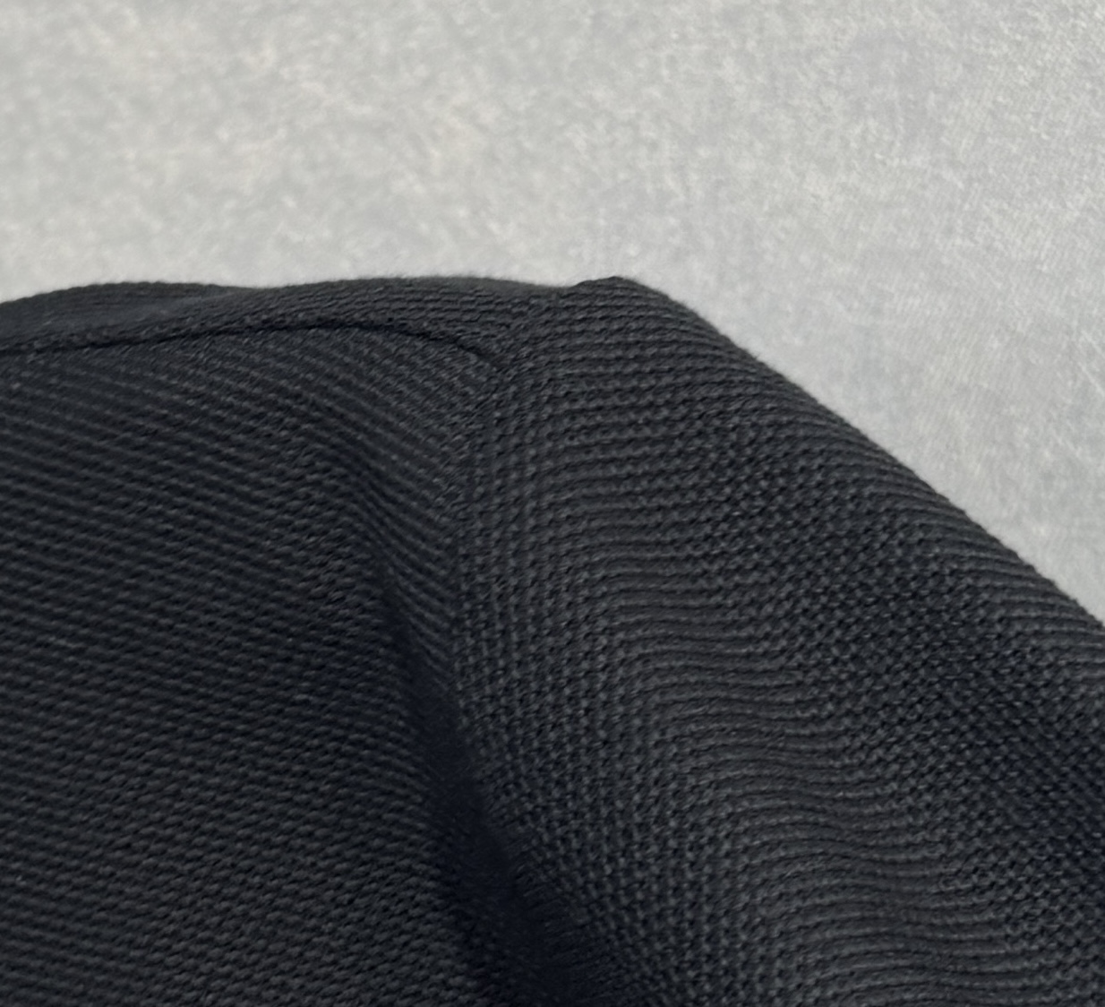 🔥ZEGNA 杰尼亚 25SS新款秋冬长袖 最高版本客供定制高端朱地面料简单时尚款，螺纹拼色螺纹配色超级