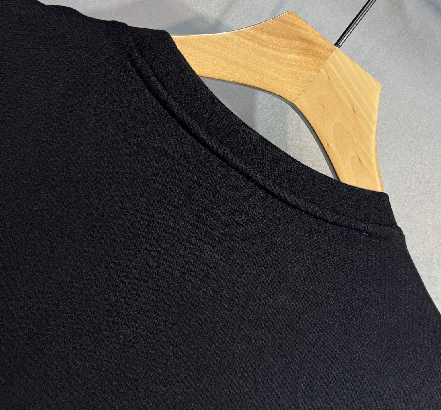 🔥BURBERRY 巴宝莉 25SS新款秋冬长袖 最高版本客供定制高端驼绒面料 简单时尚款，螺纹拼色螺纹