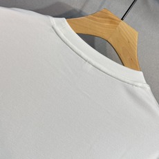 🔥BURBERRY 巴宝莉 25SS新款秋冬长袖 最高版本客供定制高端驼绒面料 简单时尚款,螺纹拼色螺纹 🔥BURBERRY 巴宝莉 25SS新款秋冬长袖 最高版本客供定制高端驼绒面料 简单时尚款,螺纹拼色螺纹