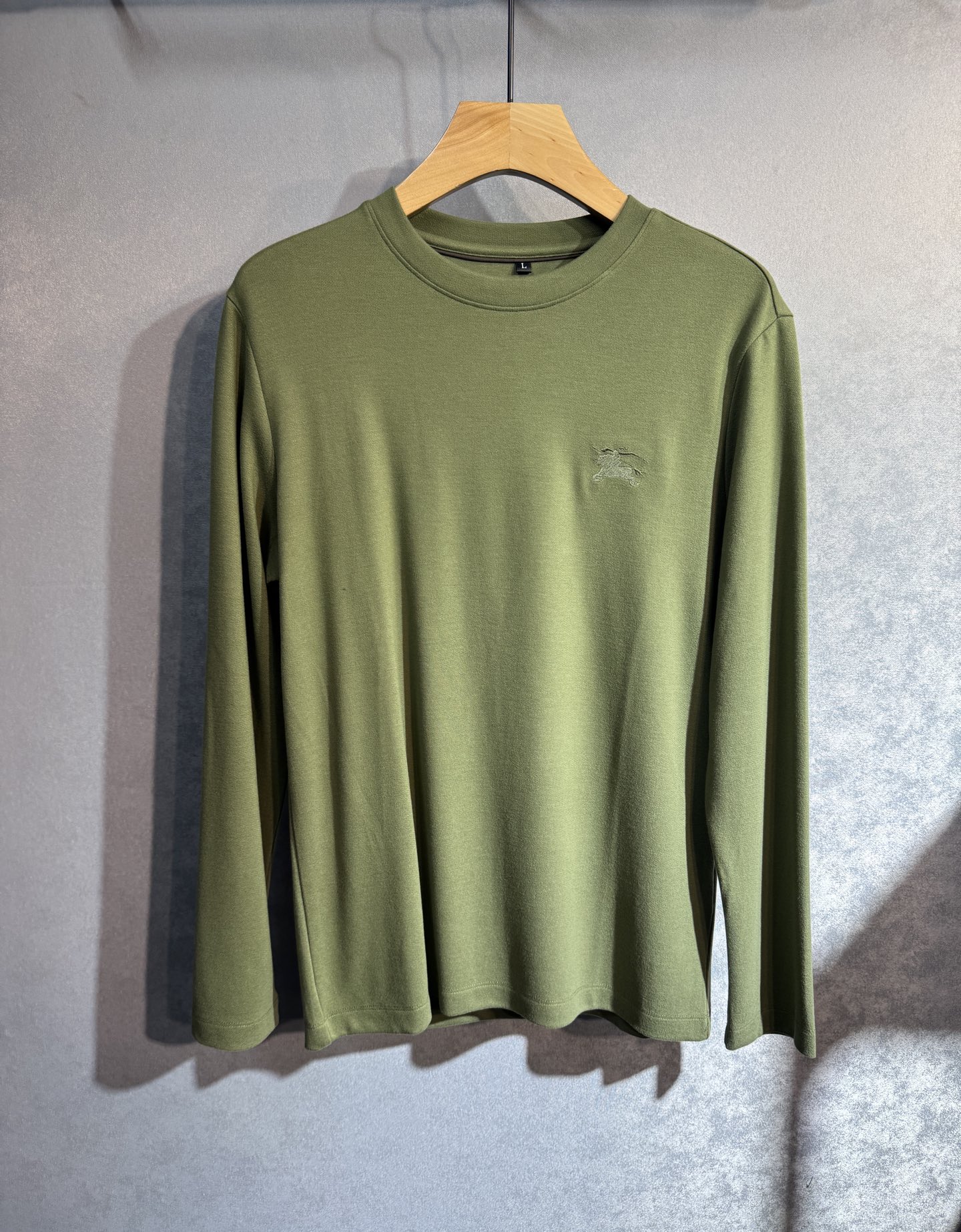 🔥BURBERRY 巴宝莉 25SS新款秋冬长袖 最高版本客供定制高端驼绒面料 简单时尚款，螺纹拼色螺纹