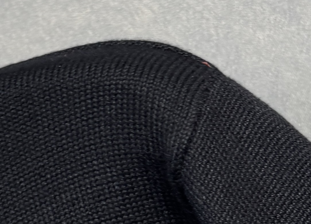 🔥MONCLER 蒙口 25年秋冬新款 经典男士针织毛衣 官网同步新款 采用棉质平纹针织面料精心制作，标