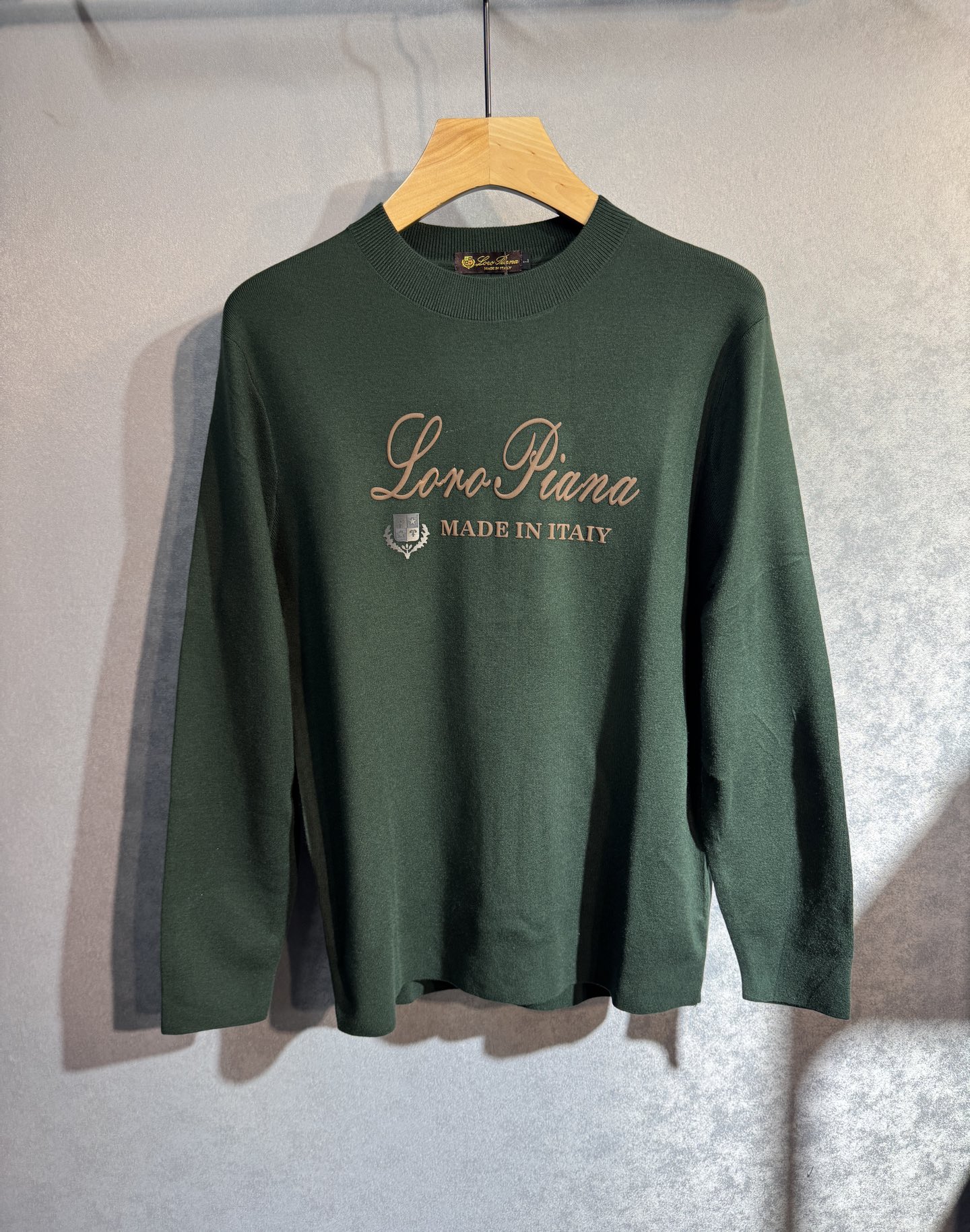 🔥lP🆕 诺悠翩雅 2025秋冬新款毛衣秋冬 高品质意大利进口面料，高密度针织，时尚百搭毛衣，帅气十足。