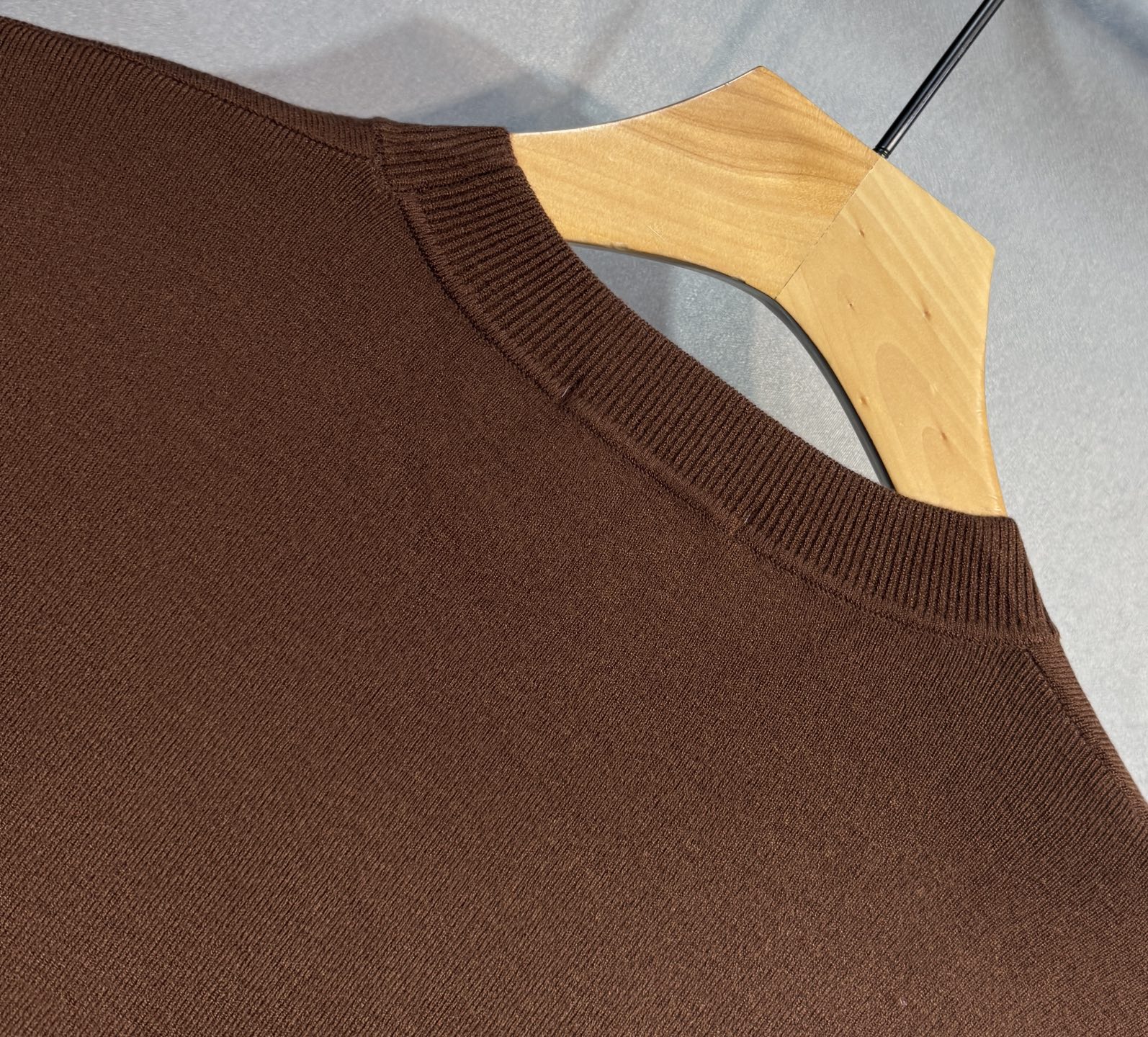 🔥lP🆕 诺悠翩雅 2025秋冬新款毛衣秋冬 高品质意大利进口面料，高密度针织，时尚百搭毛衣，帅气十足。