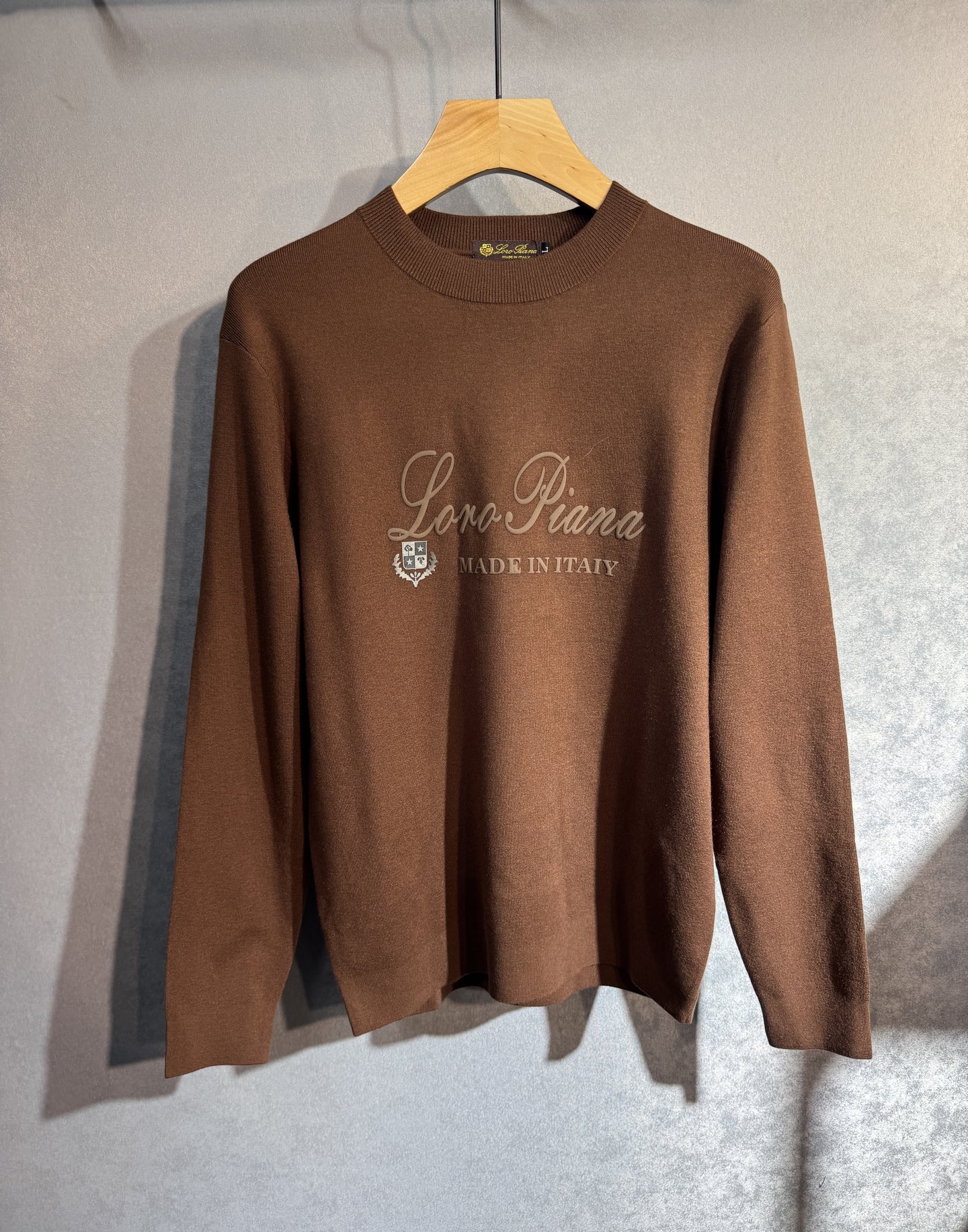 🔥lP🆕 诺悠翩雅 2025秋冬新款毛衣秋冬 高品质意大利进口面料，高密度针织，时尚百搭毛衣，帅气十足。