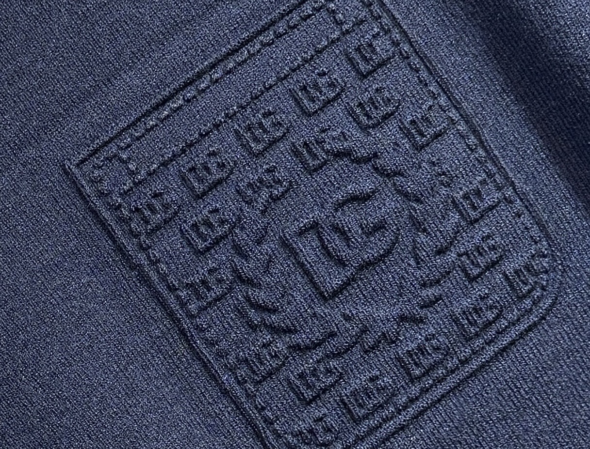 🔥D&G 杜嘉班纳 2025秋冬新款毛衣秋冬 高品质意大利进口面料，高密度针织，时尚百搭毛衣，帅气十足。