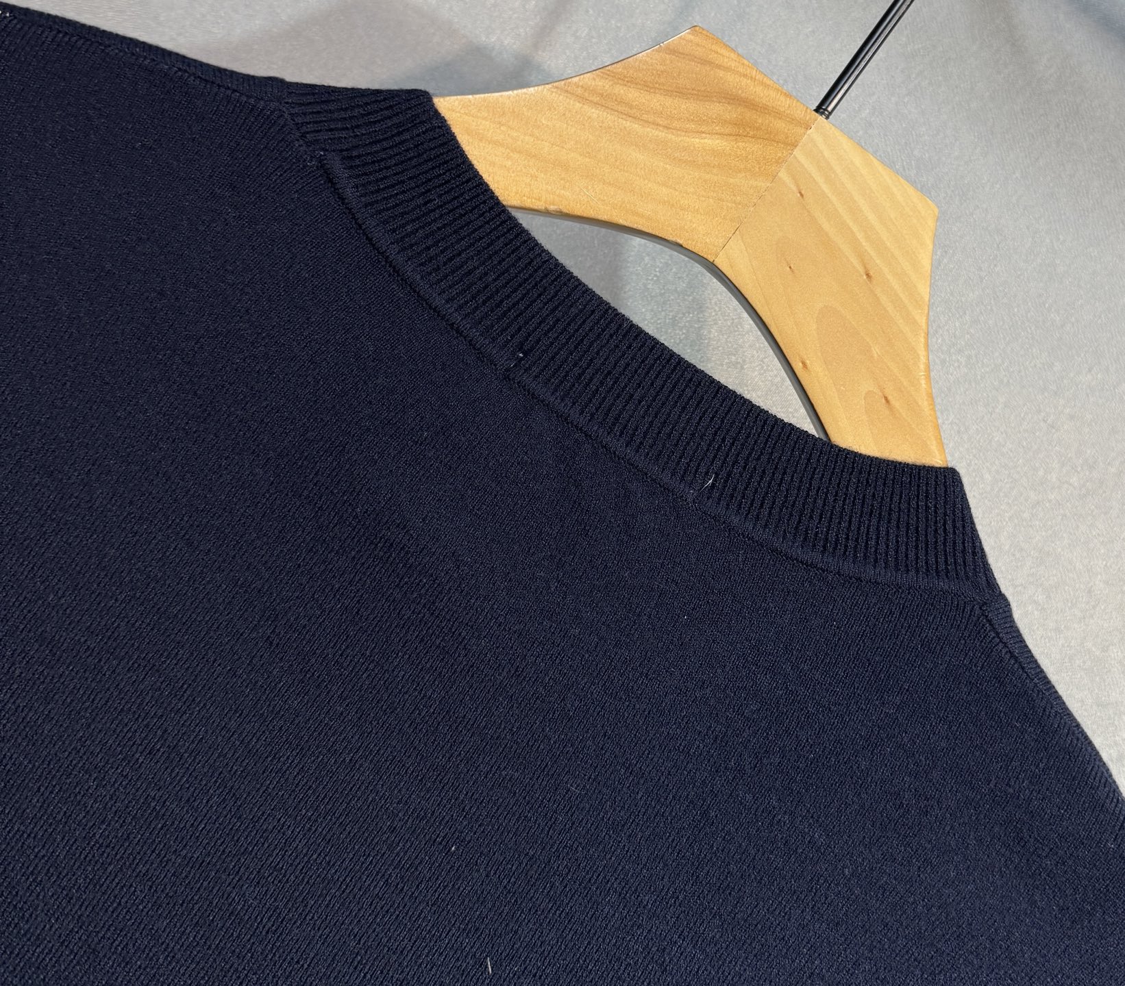 🔥D&G 杜嘉班纳 2025秋冬新款毛衣秋冬 高品质意大利进口面料，高密度针织，时尚百搭毛衣，帅气十足。