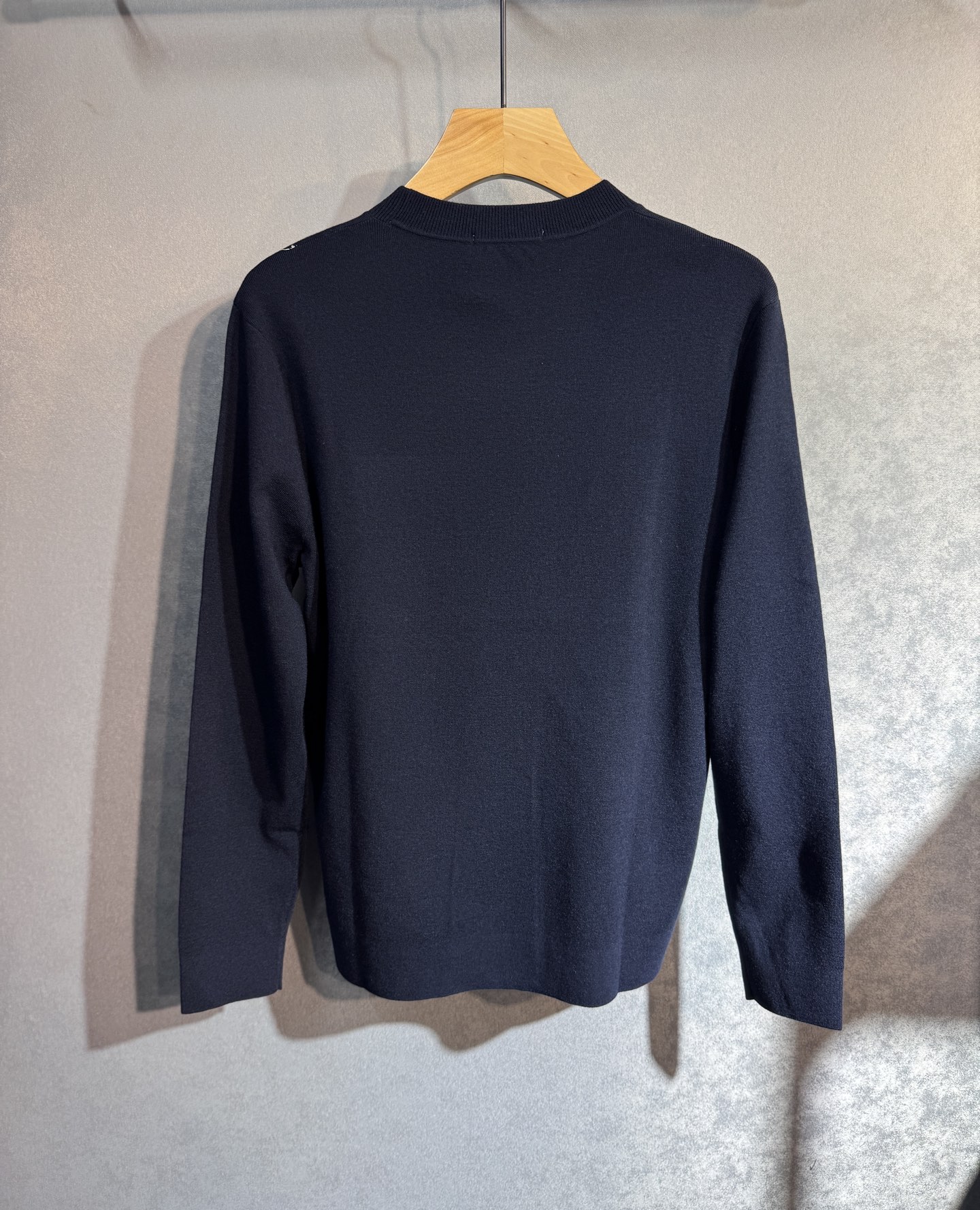 🔥D&G 杜嘉班纳 2025秋冬新款毛衣秋冬 高品质意大利进口面料，高密度针织，时尚百搭毛衣，帅气十足。