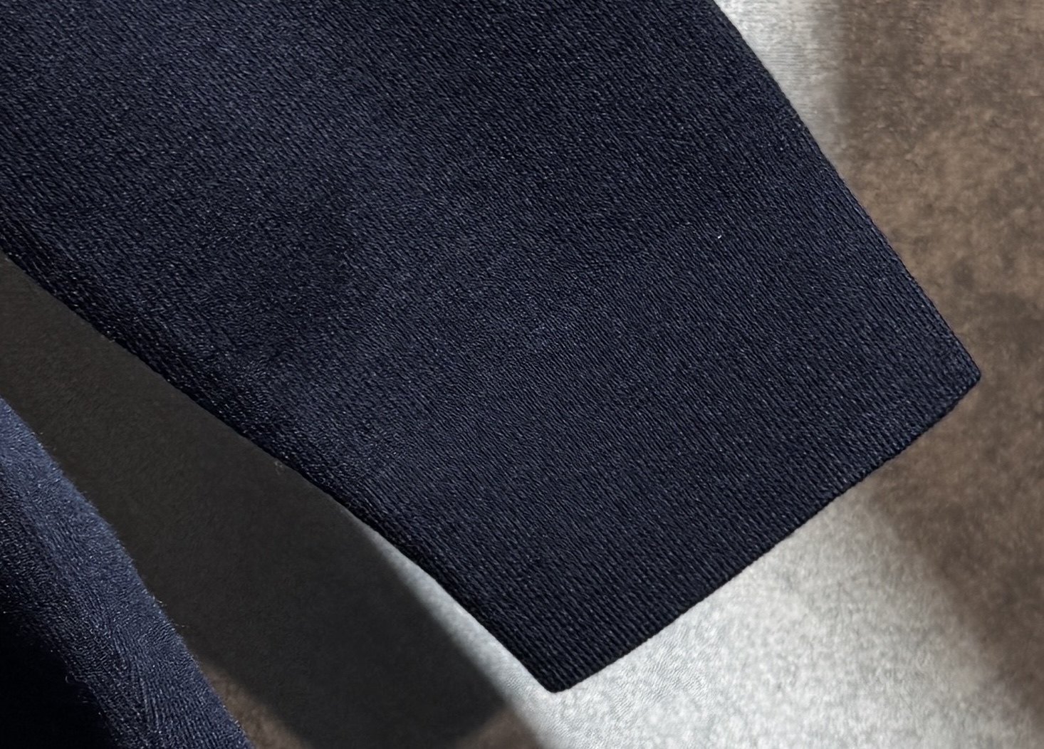 🔥D&G 杜嘉班纳 2025秋冬新款毛衣秋冬 高品质意大利进口面料，高密度针织，时尚百搭毛衣，帅气十足。