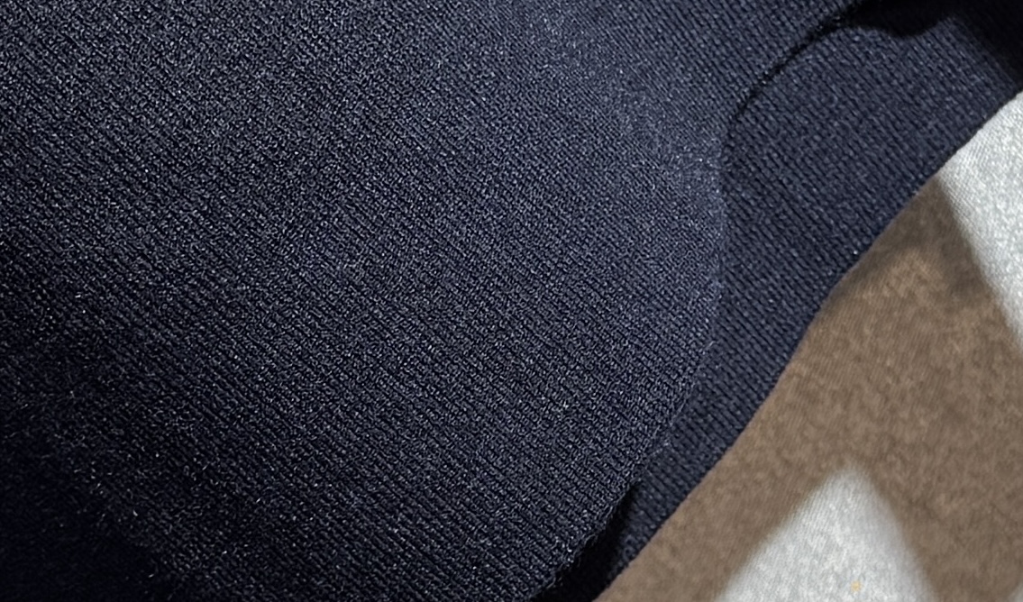 🔥D&G 杜嘉班纳 2025秋冬新款毛衣秋冬 高品质意大利进口面料，高密度针织，时尚百搭毛衣，帅气十足。