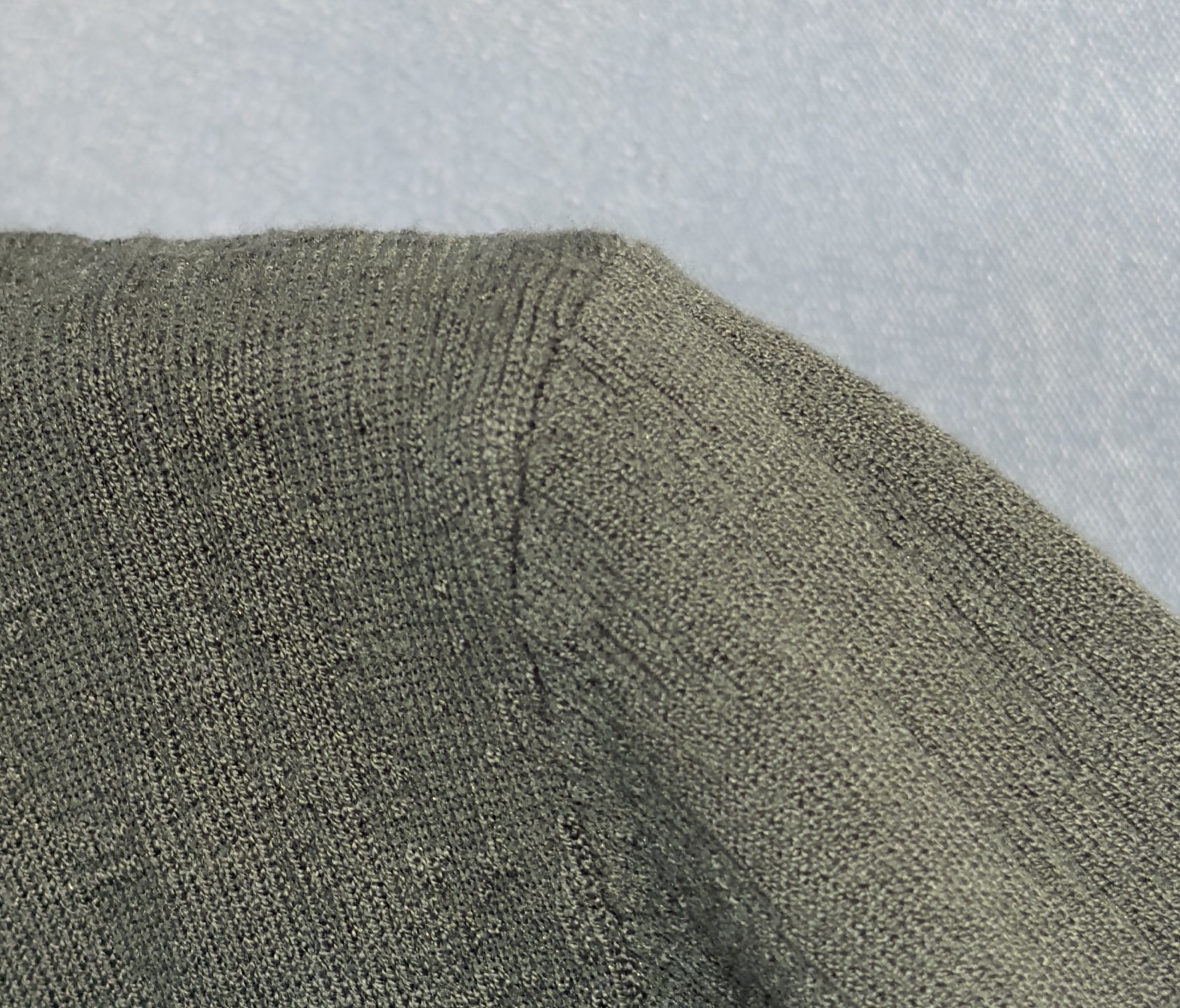 🔥lP🆕 诺悠翩雅 25FW秋冬打底翻领毛衣！高品质意大利进口面料，高密度针织，百搭毛衣，内搭衬衫都帅气