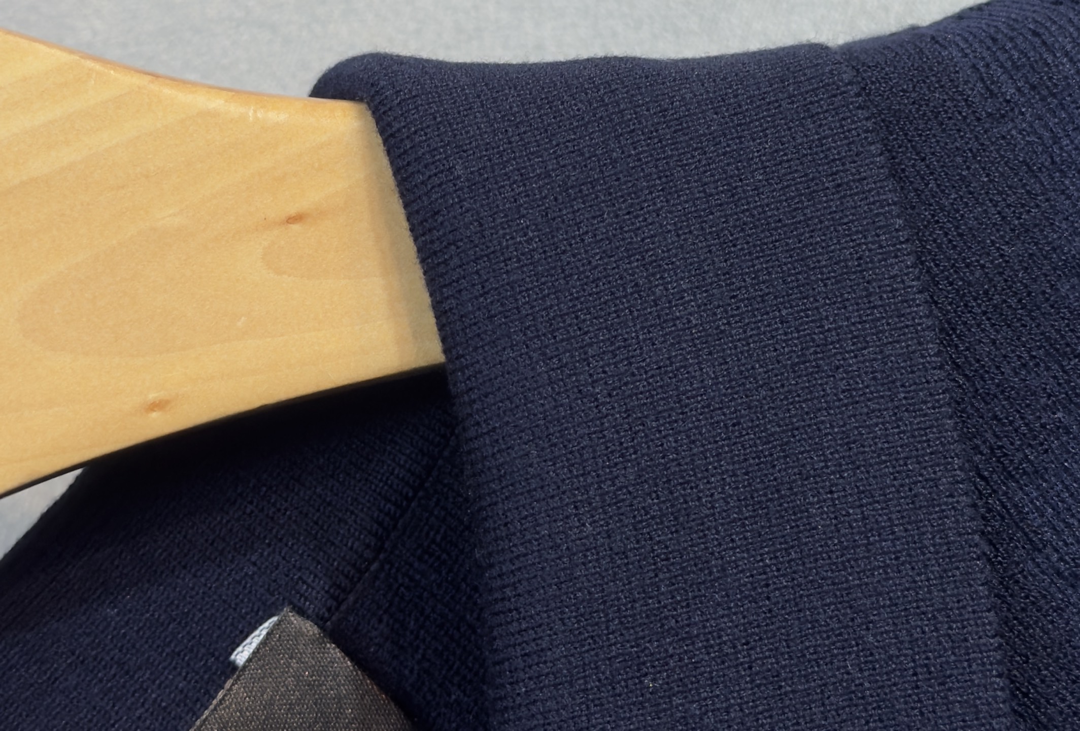 🔥lP🆕 诺悠翩雅 25FW秋冬打底翻领毛衣！高品质意大利进口面料，高密度针织，百搭毛衣，内搭衬衫都帅气