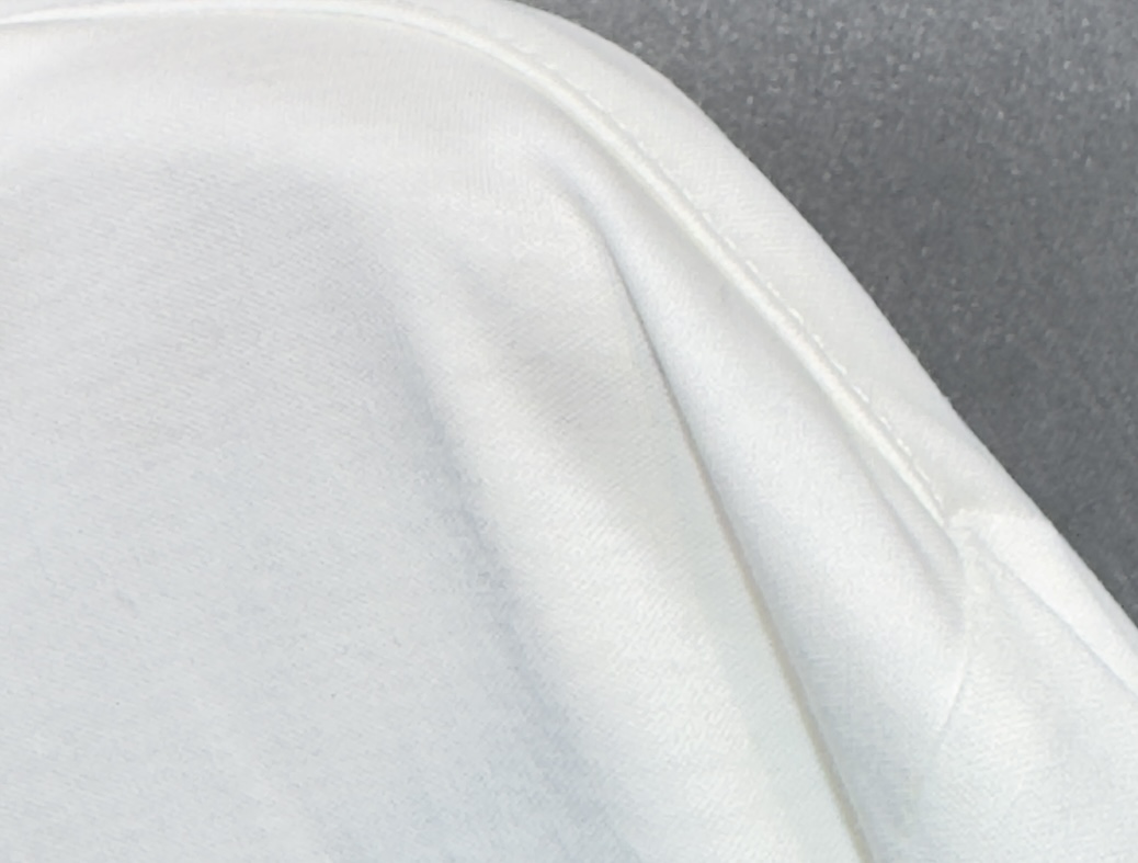 🔥HERMES 爱马仕 2025秋冬新品长袖，帅气时尚，胸前精致刺绣字母图案logo，简约百搭款。面料棉