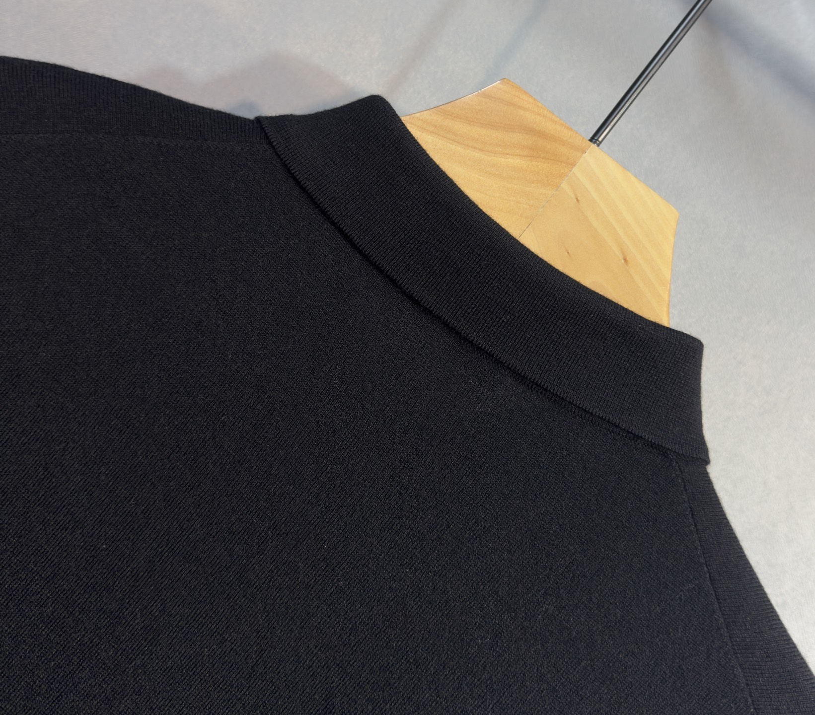 🔥lP🆕 诺悠翩雅 25FW秋冬打底翻领毛衣！高品质意大利进口面料，高密度针织，百搭毛衣，内搭衬衫都帅气