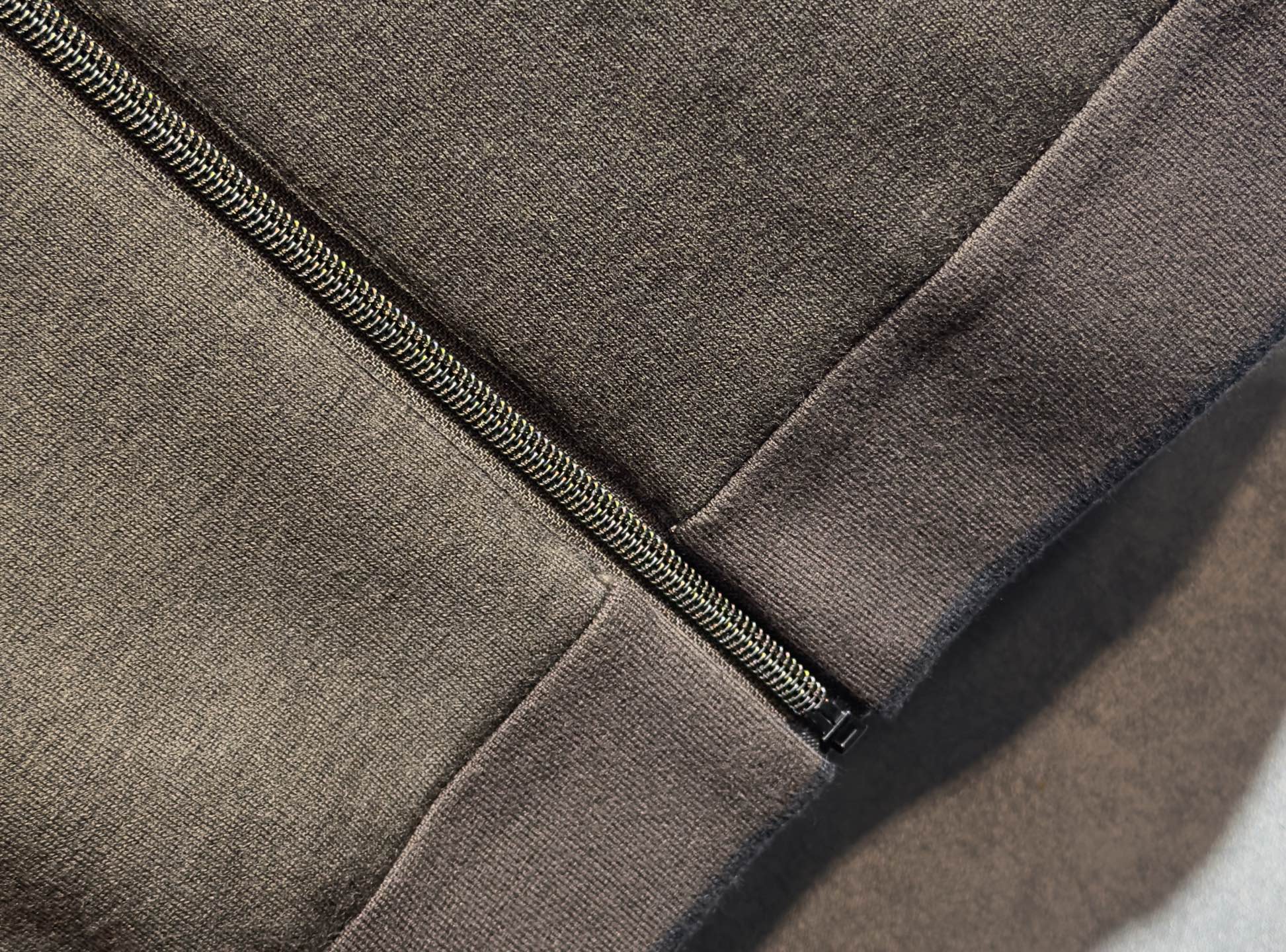 🔥lP🆕 诺悠翩雅 新款绵羊毛夹克马甲 秀场新品‼品相非常完美，非常出彩的设计，轻松将时髦感进阶，做工极