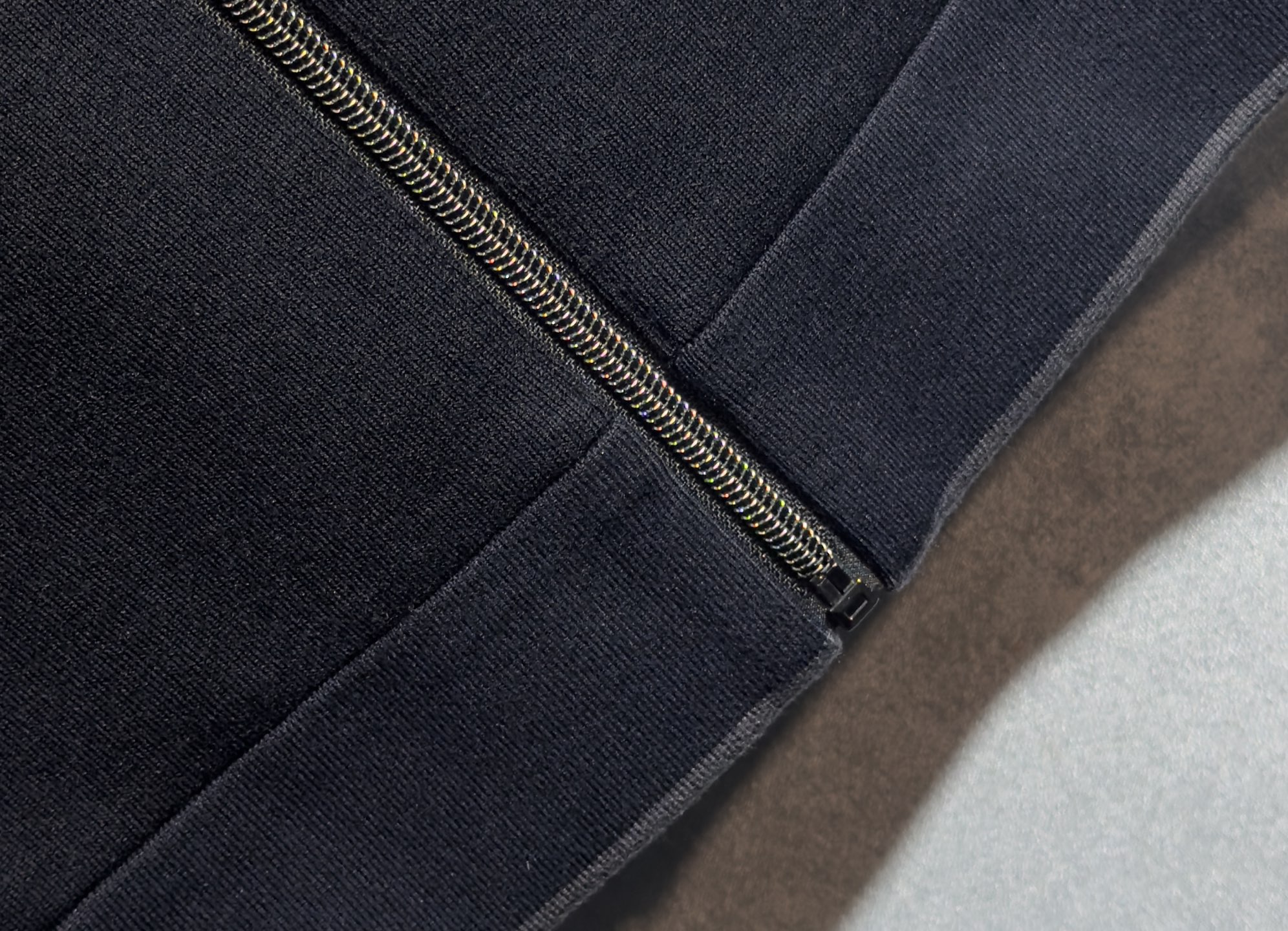 🔥lP🆕 诺悠翩雅 新款绵羊毛夹克马甲 秀场新品‼品相非常完美，非常出彩的设计，轻松将时髦感进阶，做工极