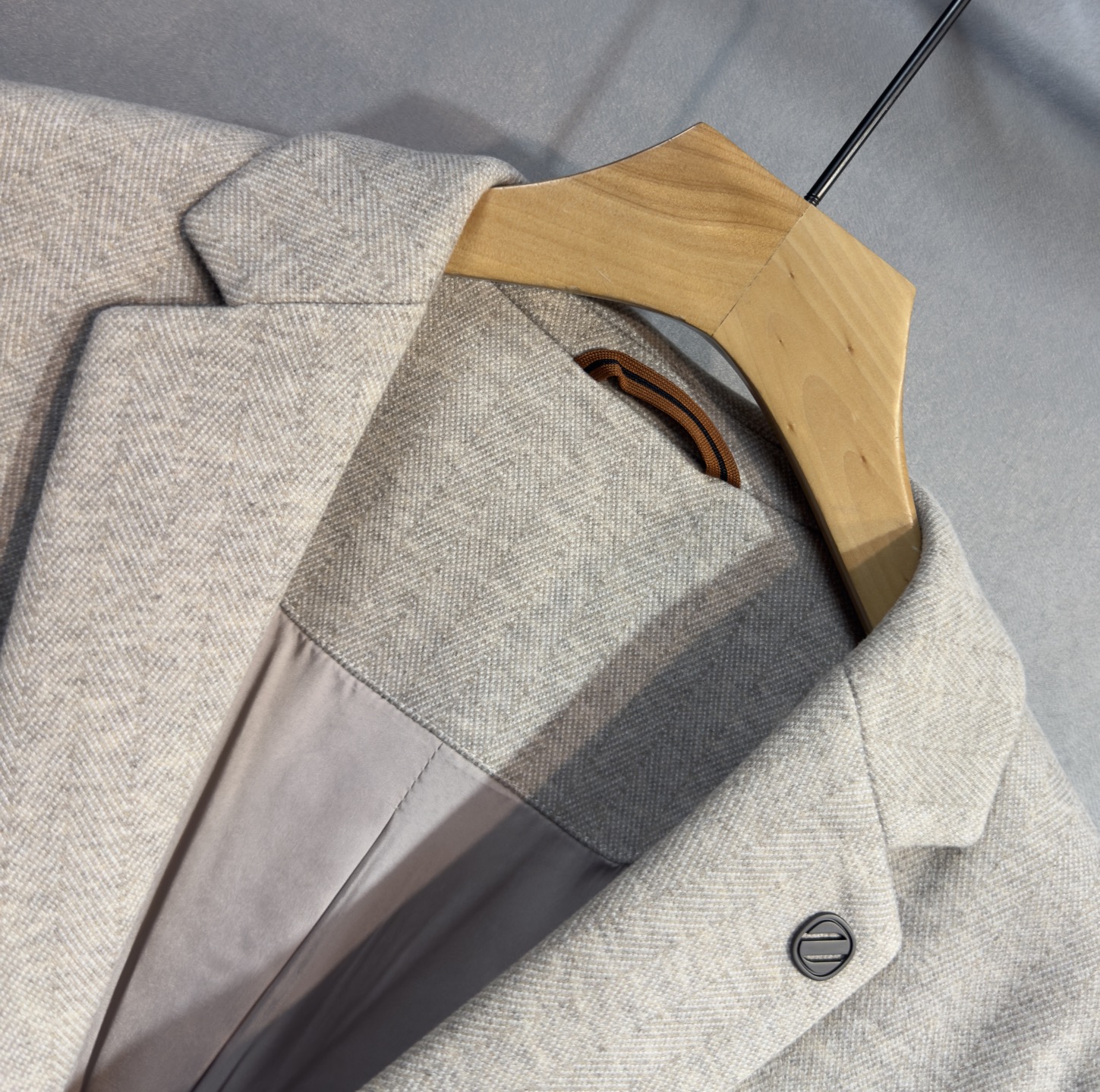 🔥ZEGNA 杰尼亚 25年ss秋冬官网同步新款西服 经典简洁风 干练精简百搭款。面料采用意大利进口羊毛