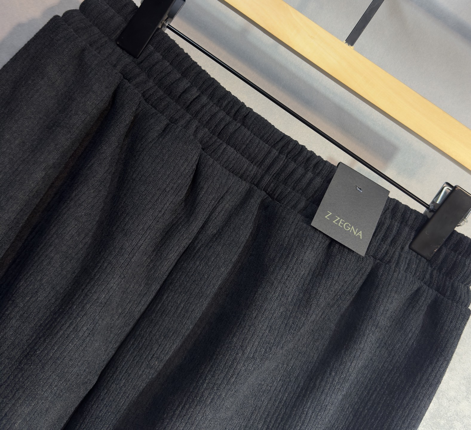 🔥 ZEGNA 杰尼亚 25年ss秋冬最新品加厚休闲裤🔥专柜热销款 品味与价值共享 身穿着非常舒适 低调