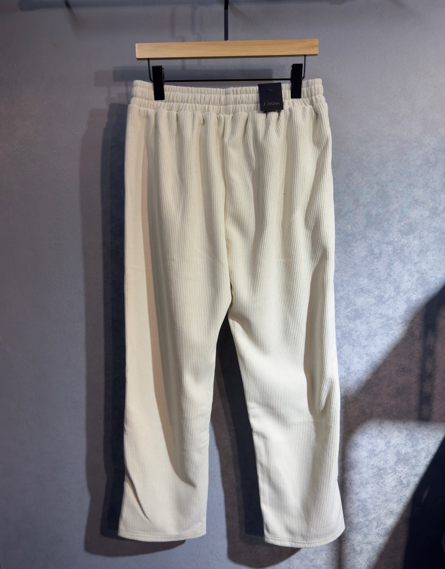 🔥 ZEGNA 杰尼亚 25年ss秋冬最新品加厚休闲裤🔥专柜热销款 品味与价值共享 身穿着非常舒适 低调