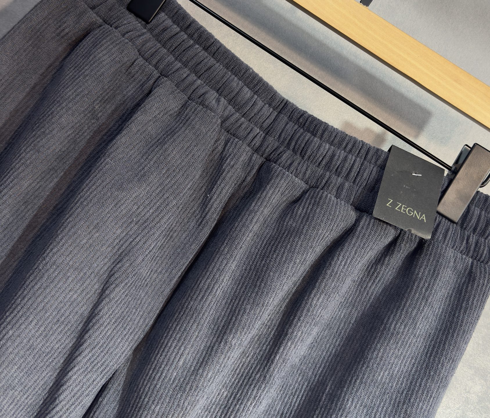 🔥 ZEGNA 杰尼亚 25年ss秋冬最新品加厚休闲裤🔥专柜热销款 品味与价值共享 身穿着非常舒适 低调