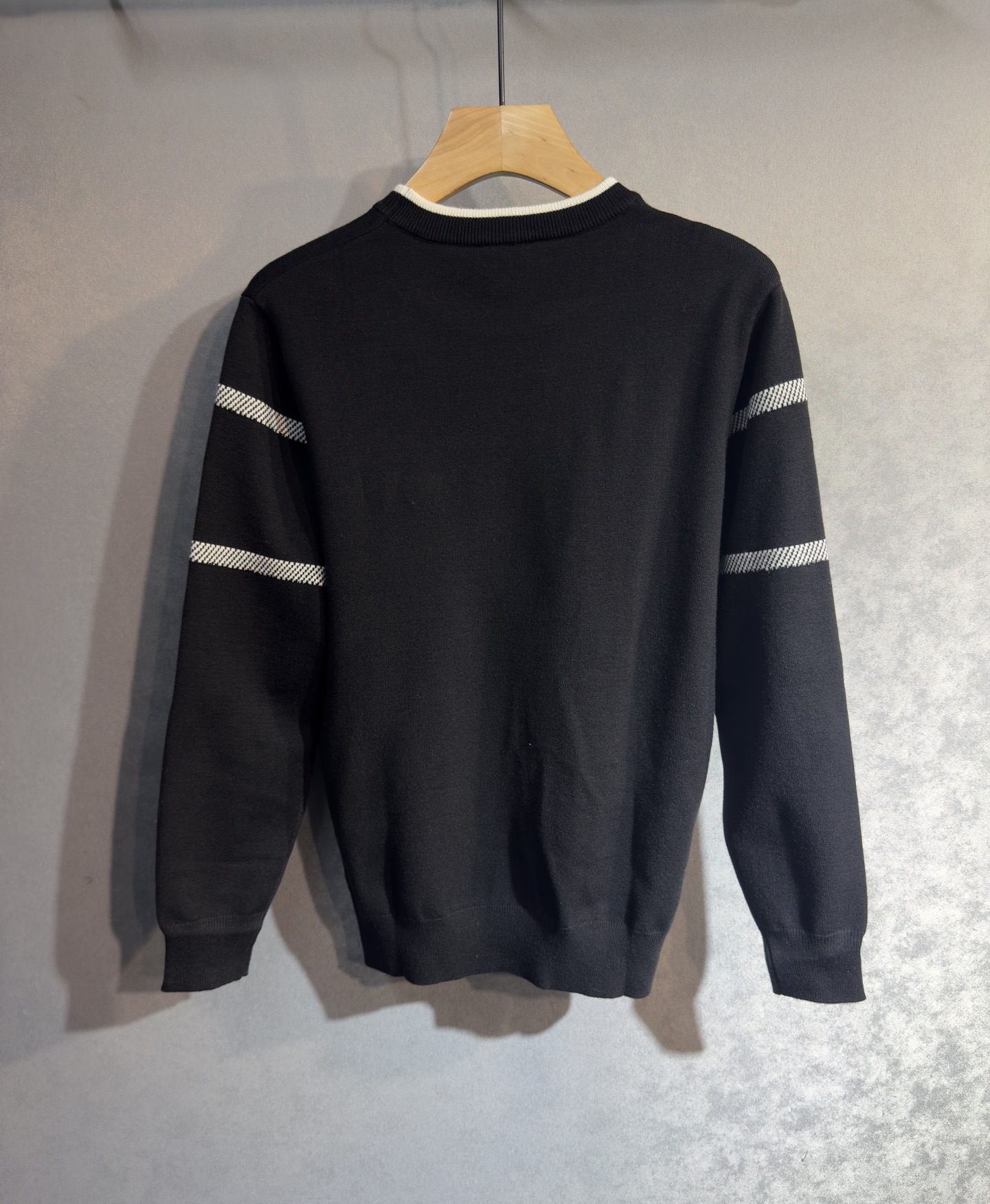 🔥🔥PRADA 普拉达 2025秋冬新款羊毛毛衣 高品质意大利进口羊毛混纺面料，高密度针织，时尚百搭毛衣